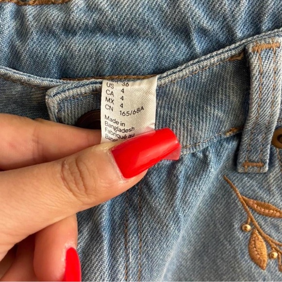 NWT - Embroidered Denim Skirt with Floral Design - Picture 2 of 5